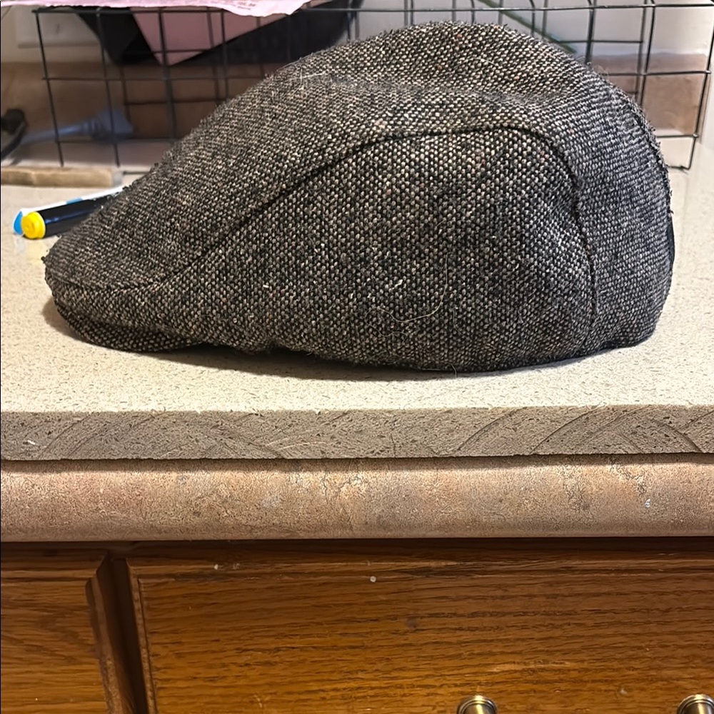 Dockers Black Wool Blend Cap! TIMELESS Style. EUC.